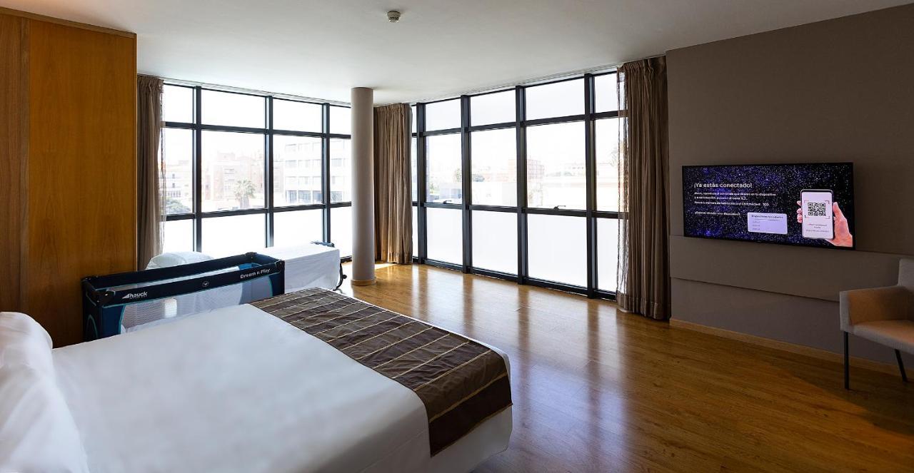 Vertice Indalo Almeria Exterior photo
